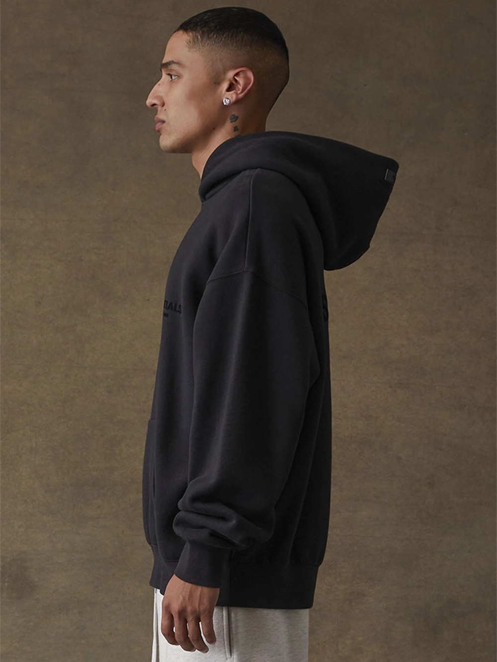 Fear of God Essentials Black Pullover Stretch Limo Hoodie - Picture 3 of 10